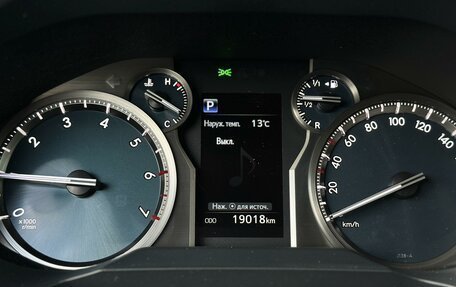 Toyota Land Cruiser Prado 150 рестайлинг 2, 2020 год, 7 890 000 рублей, 15 фотография