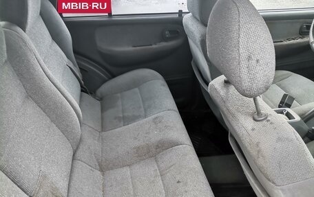 KIA Sportage IV рестайлинг, 2003 год, 130 000 рублей, 13 фотография
