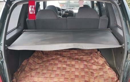 KIA Sportage IV рестайлинг, 2003 год, 130 000 рублей, 16 фотография