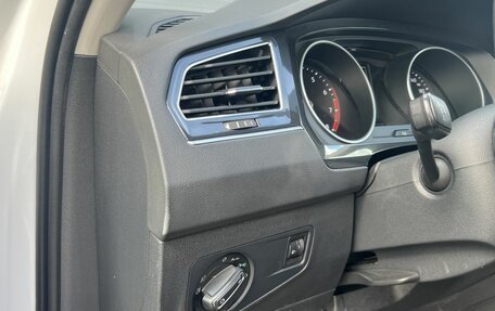 Volkswagen Tiguan II, 2017 год, 1 960 000 рублей, 19 фотография