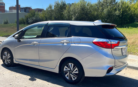 Honda Shuttle II, 2016 год, 1 350 000 рублей, 26 фотография