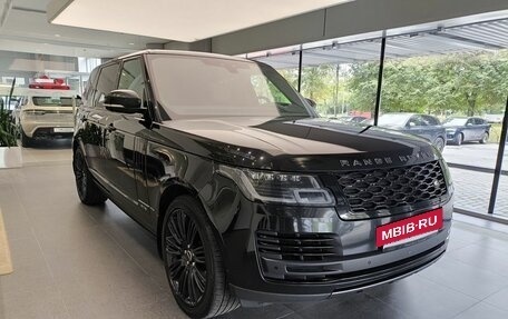 Land Rover Range Rover IV рестайлинг, 2018 год, 6 540 000 рублей, 3 фотография