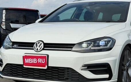 Volkswagen Golf VII, 2017 год, 1 290 000 рублей, 26 фотография