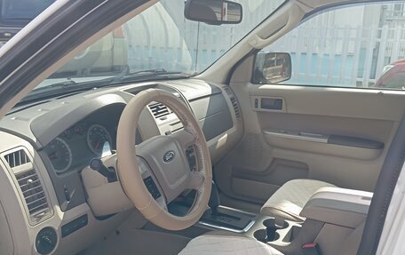 Ford Escape II, 2011 год, 18 фотография