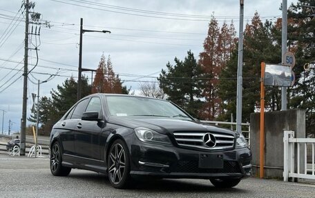Mercedes-Benz C-Класс, 2012 год, 1 200 000 рублей, 1 фотография