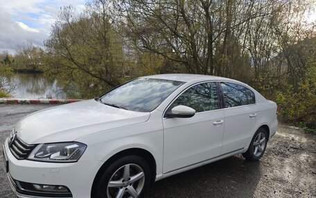 Volkswagen Passat B7, 2011 год, 700 000 рублей, 2 фотография