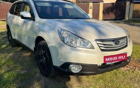 Subaru Outback IV рестайлинг, 2011 год, 1 350 000 рублей, 6 фотография