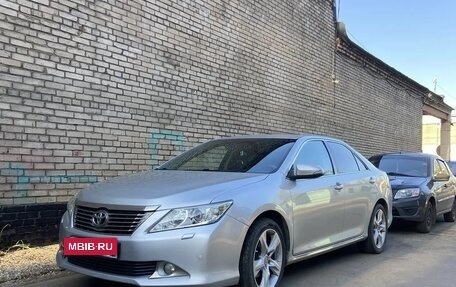 Toyota Camry, 2012 год, 1 380 000 рублей, 10 фотография