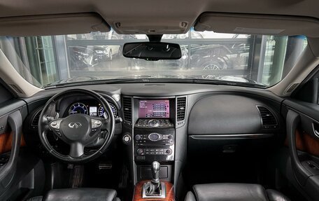 Infiniti FX II, 2012 год, 2 250 000 рублей, 22 фотография