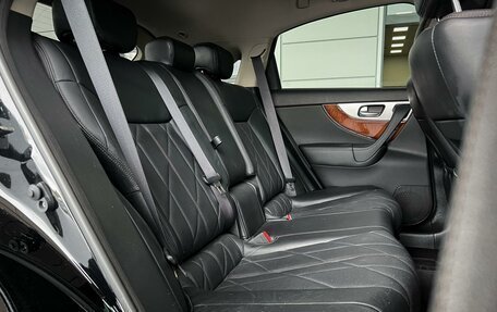 Infiniti FX II, 2012 год, 2 250 000 рублей, 31 фотография