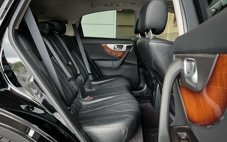 Infiniti FX II, 2012 год, 2 250 000 рублей, 33 фотография
