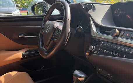 Lexus ES VII, 2021 год, 4 500 000 рублей, 6 фотография