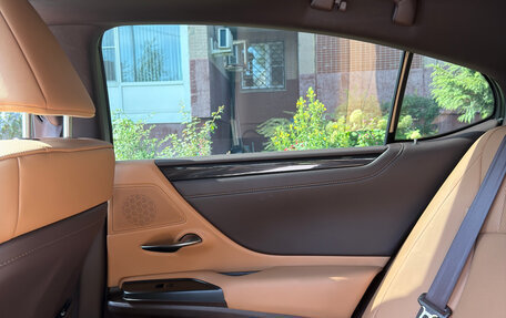Lexus ES VII, 2021 год, 4 500 000 рублей, 11 фотография