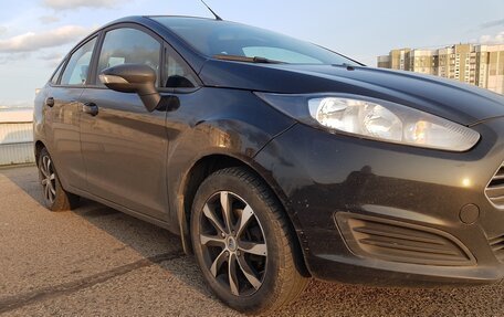 Ford Fiesta, 2015 год, 830 000 рублей, 3 фотография