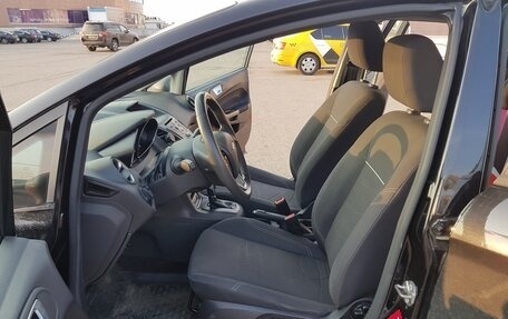 Ford Fiesta, 2015 год, 830 000 рублей, 5 фотография