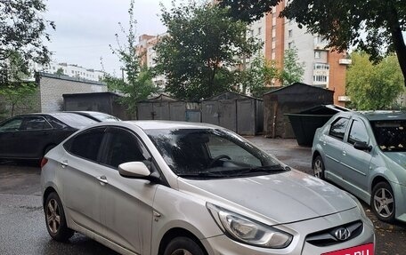 Hyundai Solaris II рестайлинг, 2013 год, 580 000 рублей, 6 фотография