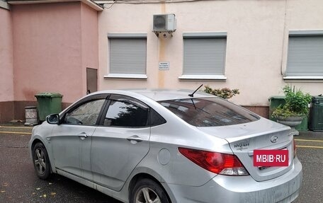 Hyundai Solaris II рестайлинг, 2013 год, 580 000 рублей, 4 фотография