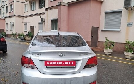 Hyundai Solaris II рестайлинг, 2013 год, 580 000 рублей, 2 фотография