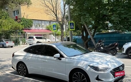 Hyundai Sonata VIII, 2020 год, 2 350 000 рублей, 2 фотография
