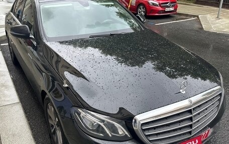 Mercedes-Benz E-Класс, 2019 год, 1 750 000 рублей, 6 фотография
