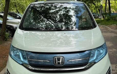 Honda Stepwgn IV, 2019 год, 1 999 999 рублей, 1 фотография