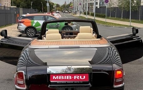 Rolls-Royce Phantom VII рестайлинг, 2015 год, 50 000 000 рублей, 1 фотография