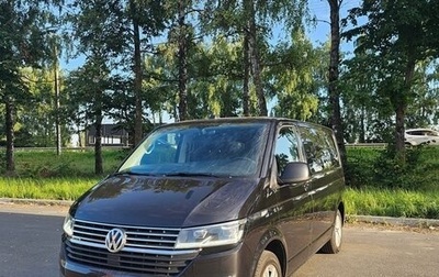 Volkswagen Multivan T6 рестайлинг, 2021 год, 4 900 000 рублей, 1 фотография
