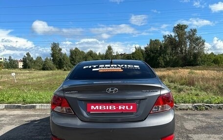 Hyundai Solaris II рестайлинг, 2011 год, 750 000 рублей, 4 фотография