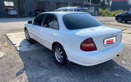 Hyundai Sonata III рестайлинг, 1998 год, 180 000 рублей, 3 фотография