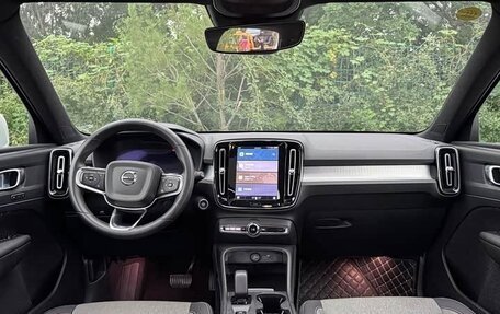 Volvo XC40 I, 2023 год, 3 700 000 рублей, 14 фотография