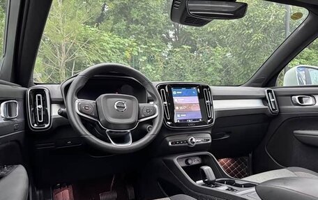 Volvo XC40 I, 2023 год, 3 700 000 рублей, 18 фотография