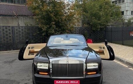 Rolls-Royce Phantom VII рестайлинг, 2015 год, 50 000 000 рублей, 2 фотография
