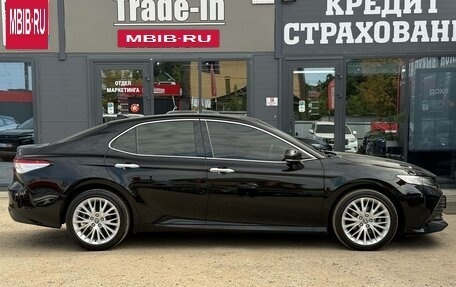 Toyota Camry, 2020 год, 2 450 000 рублей, 9 фотография