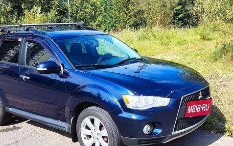 Mitsubishi Outlander III рестайлинг 3, 2011 год, 920 000 рублей, 6 фотография