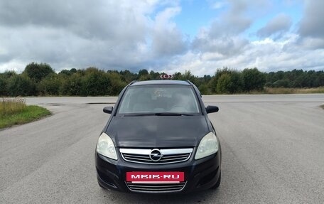 Opel Zafira B, 2008 год, 600 000 рублей, 3 фотография