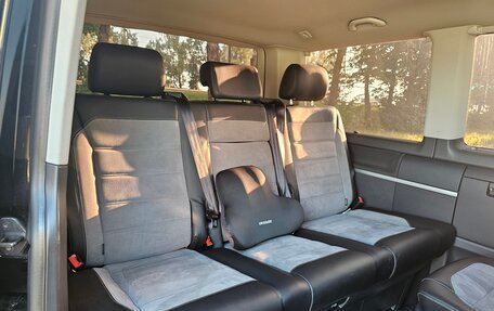 Volkswagen Multivan T6 рестайлинг, 2021 год, 4 900 000 рублей, 7 фотография