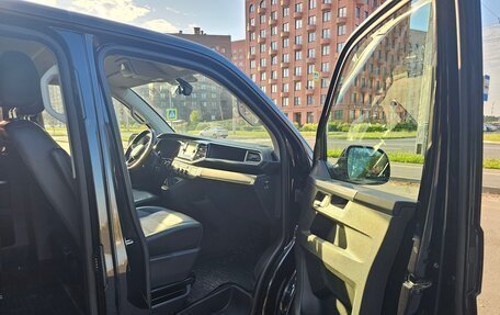 Volkswagen Multivan T6 рестайлинг, 2021 год, 4 900 000 рублей, 10 фотография