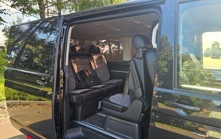 Volkswagen Multivan T6 рестайлинг, 2021 год, 4 900 000 рублей, 6 фотография
