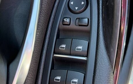 BMW 3 серия, 2017 год, 2 090 000 рублей, 12 фотография