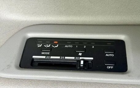 Mazda Bongo Friendee i рестайлинг, 2000 год, 560 000 рублей, 25 фотография