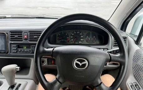 Mazda Bongo Friendee i рестайлинг, 2000 год, 560 000 рублей, 29 фотография