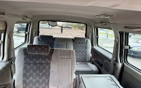 Mazda Bongo Friendee i рестайлинг, 2000 год, 560 000 рублей, 28 фотография