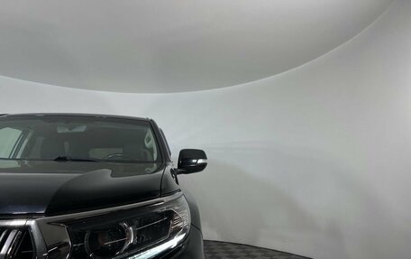 Toyota Land Cruiser Prado 150 рестайлинг 2, 2019 год, 5 449 000 рублей, 9 фотография