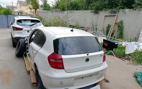 BMW 1 серия, 2011 год, 85 000 рублей, 4 фотография