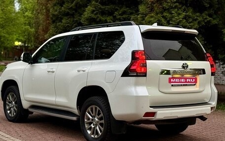 Toyota Land Cruiser Prado 150 рестайлинг 2, 2018 год, 4 490 000 рублей, 4 фотография