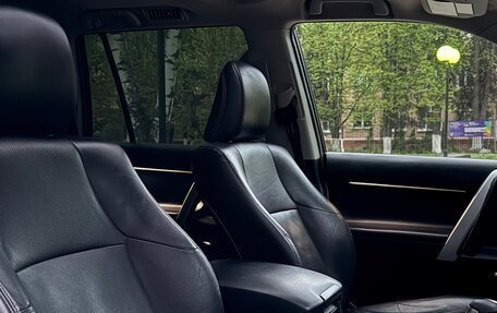 Toyota Land Cruiser Prado 150 рестайлинг 2, 2018 год, 4 490 000 рублей, 8 фотография