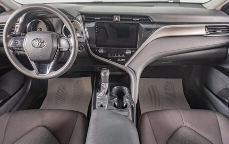 Toyota Camry, 2020 год, 2 499 000 рублей, 11 фотография