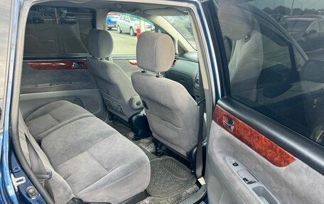 Toyota Ipsum II, 2002 год, 809 000 рублей, 17 фотография