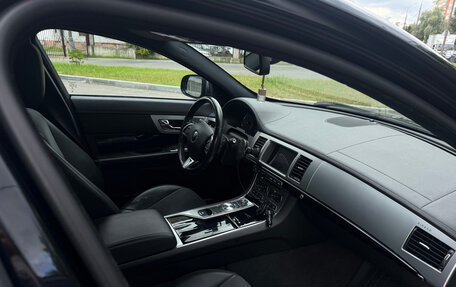 Jaguar XF II, 2015 год, 1 900 000 рублей, 13 фотография
