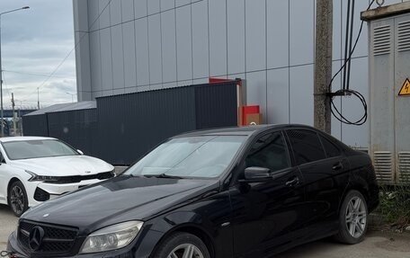 Mercedes-Benz C-Класс, 2010 год, 580 000 рублей, 4 фотография